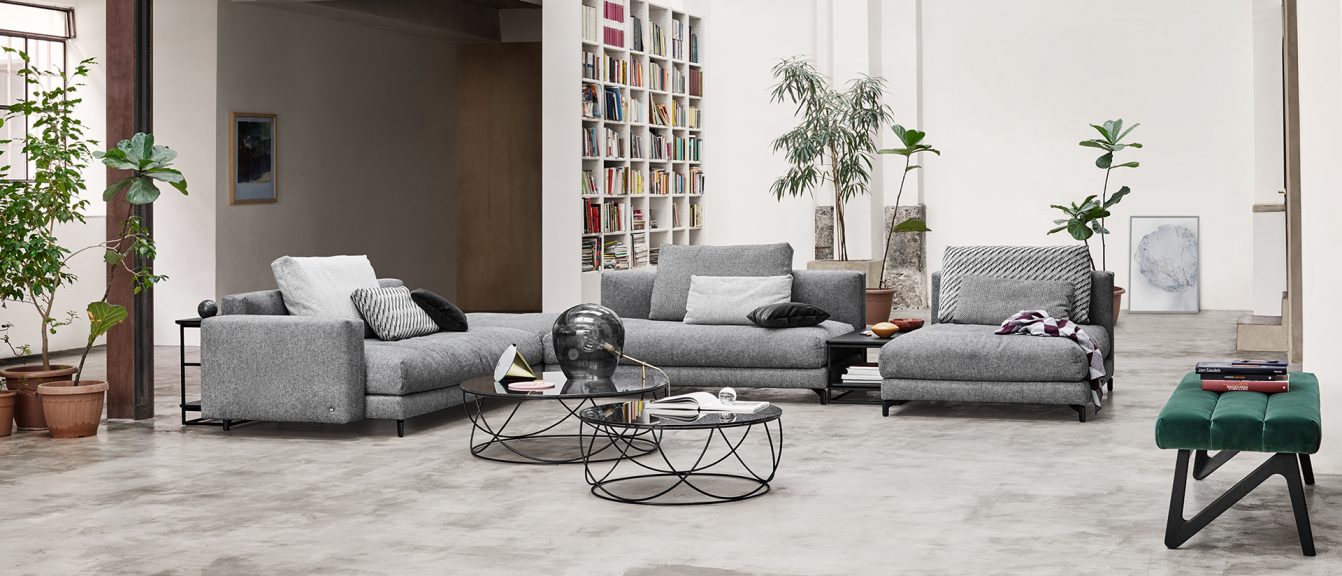 Ein Rolf Benz Nuvola Sofa in einem modernen Wohnzimmer
